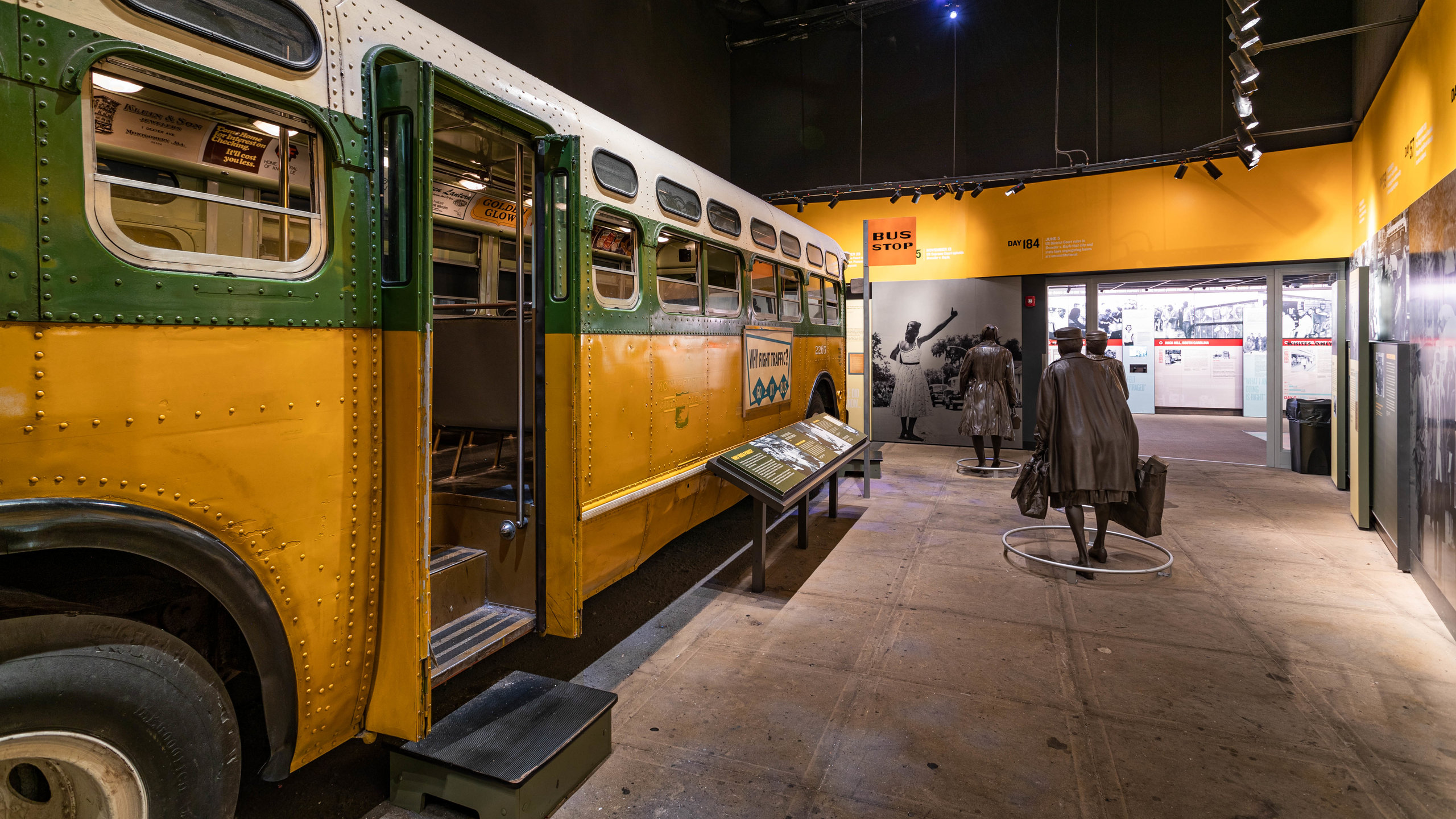 national-civil-rights-museum-at-the-lorraine-motel-memphis-holiday