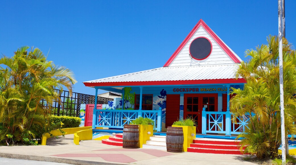 Brighton Beach showing a beach bar