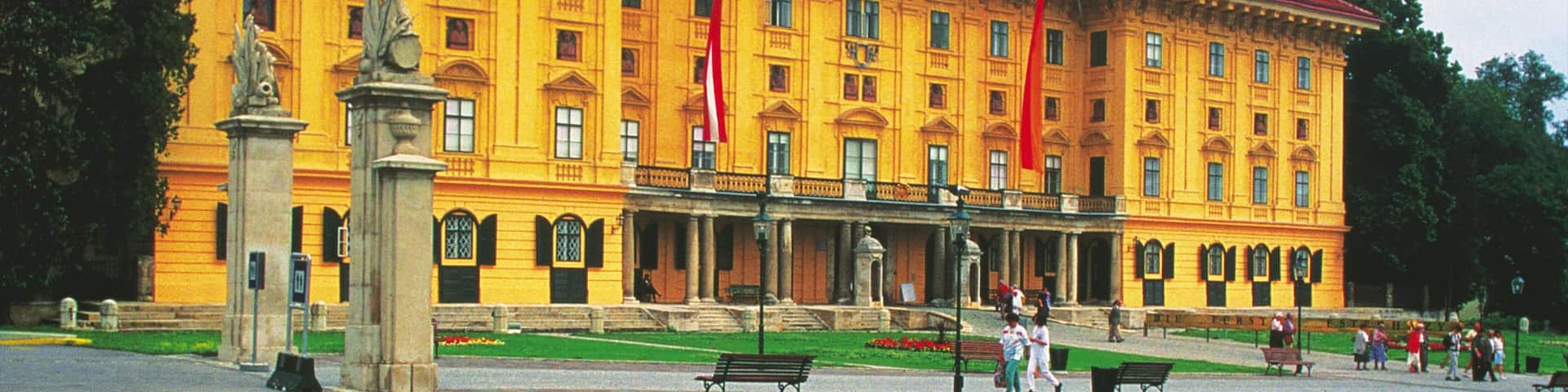 Eisenstadt showing a castle, a city and heritage architecture