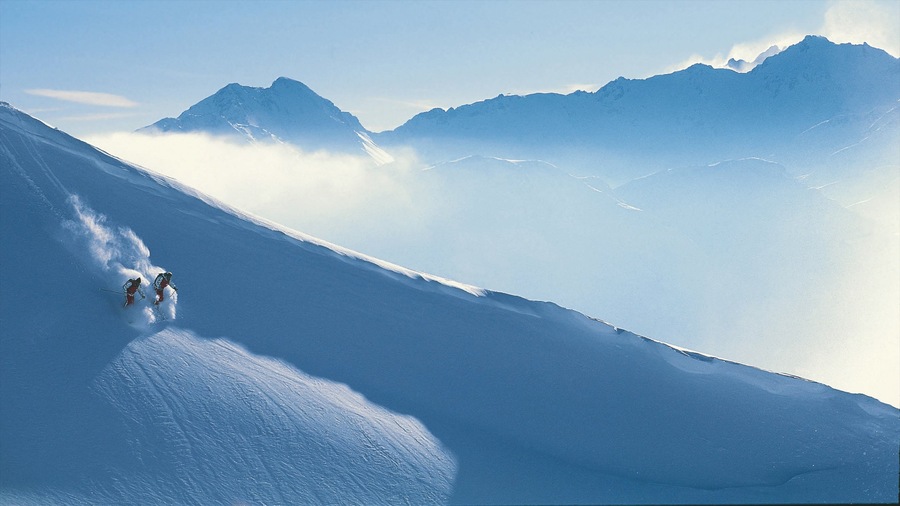 Lech am Arlberg featuring snow skiing, landscape views and snow