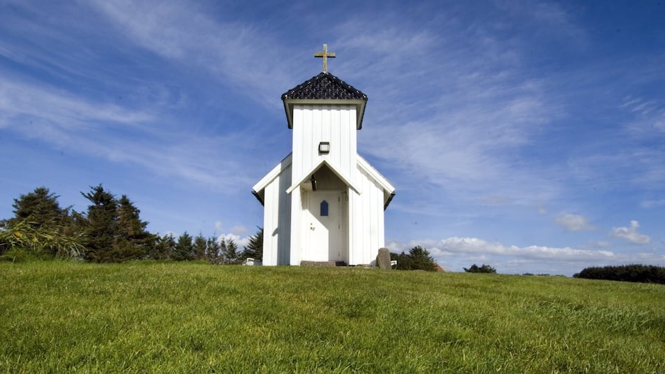 Stavanger showing a church or cathedral and religious elements