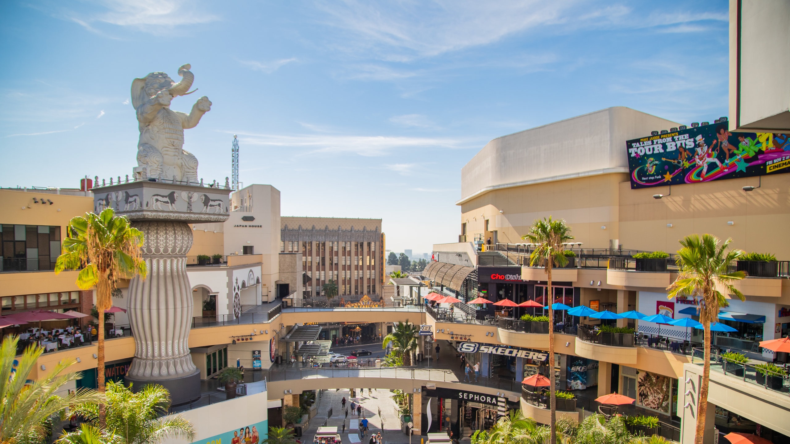 Forever 21 Opens New Hollywood & Highland Store