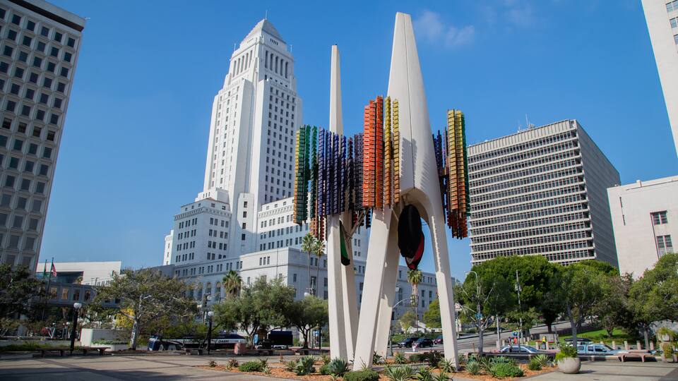 Little Tokyo which includes a skyscraper, a monument and outdoor art