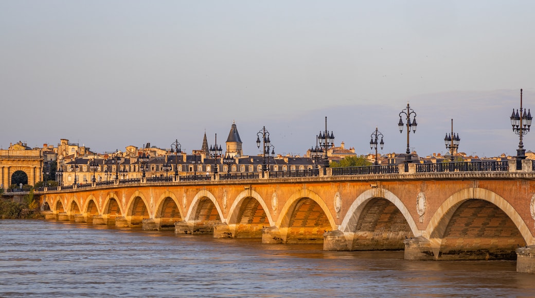 Pont de Pierre