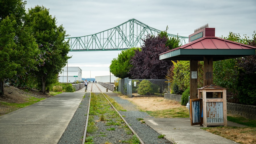 Astoria Riverfront Trolley