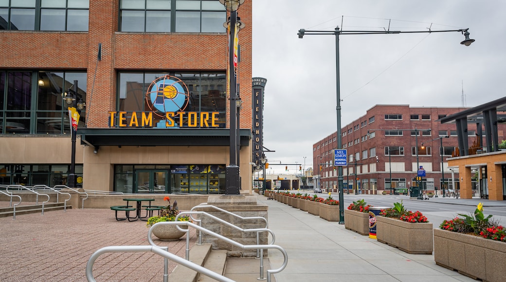 Bankers Life Fieldhouse showing signage