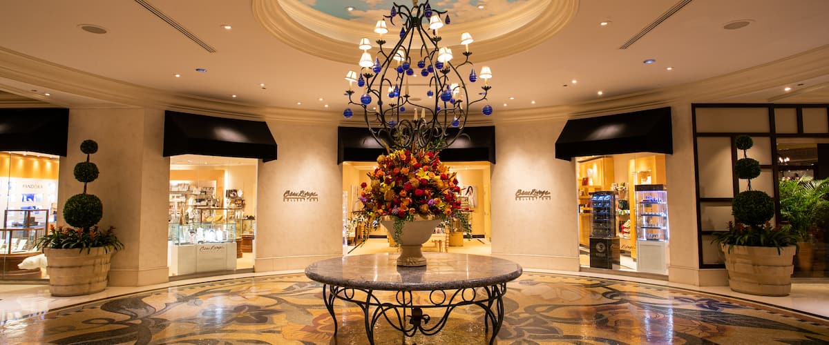 East Biloxi featuring shopping and interior views