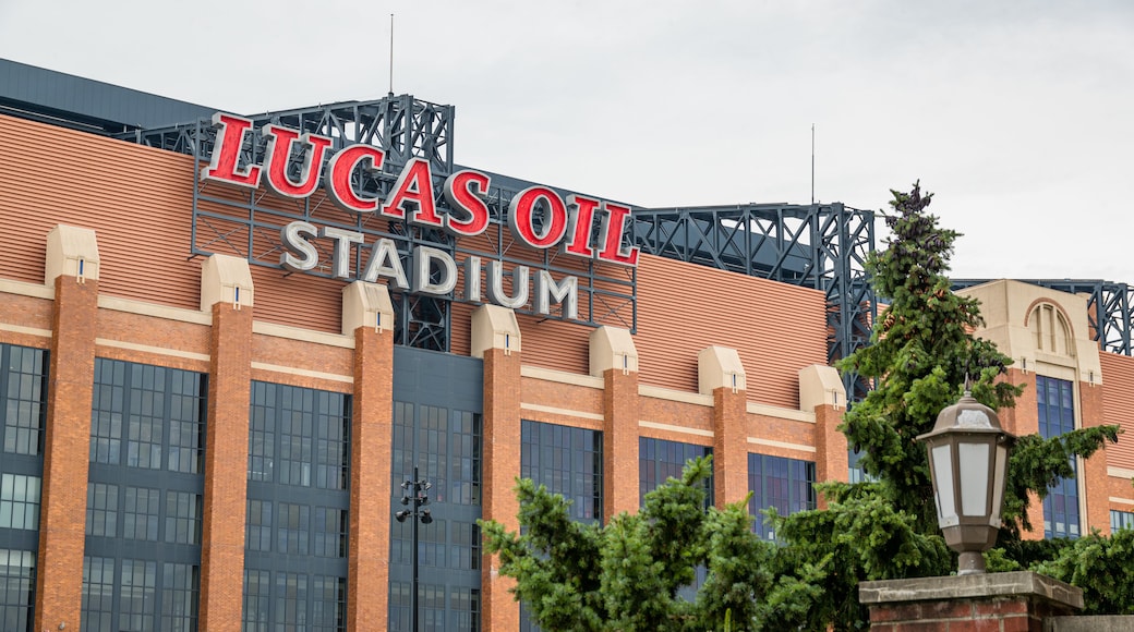 Lucas Oil Stadium featuring signage