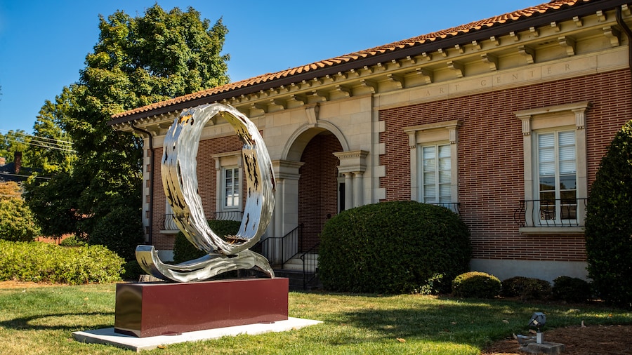 Quinlan Visual Arts Center