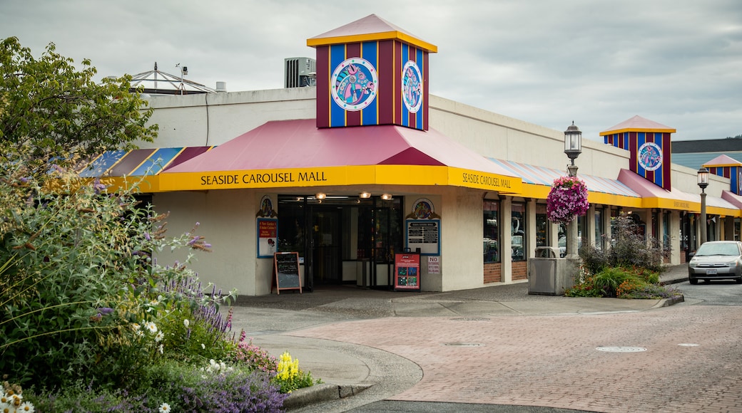 Top Hotels Closest to Seaside Antique Mall in Seaside | Hotels.com