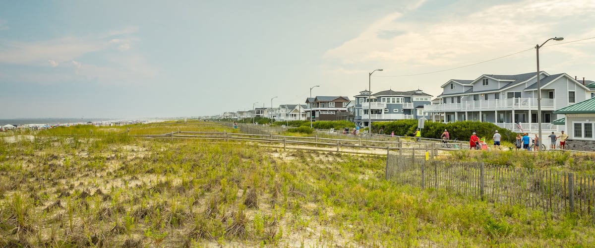 Sea Isle City which includes a coastal town
