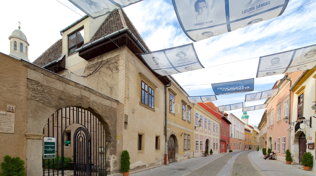 Neológ Synagogue