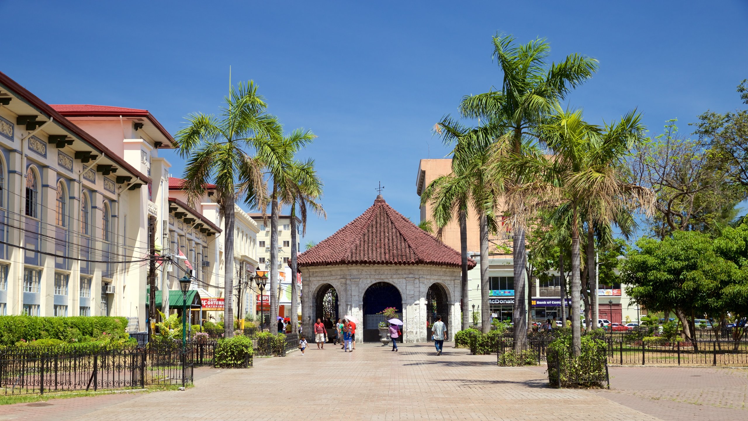 Magellan's Cross in Downtown Cebu - Tours and Activities