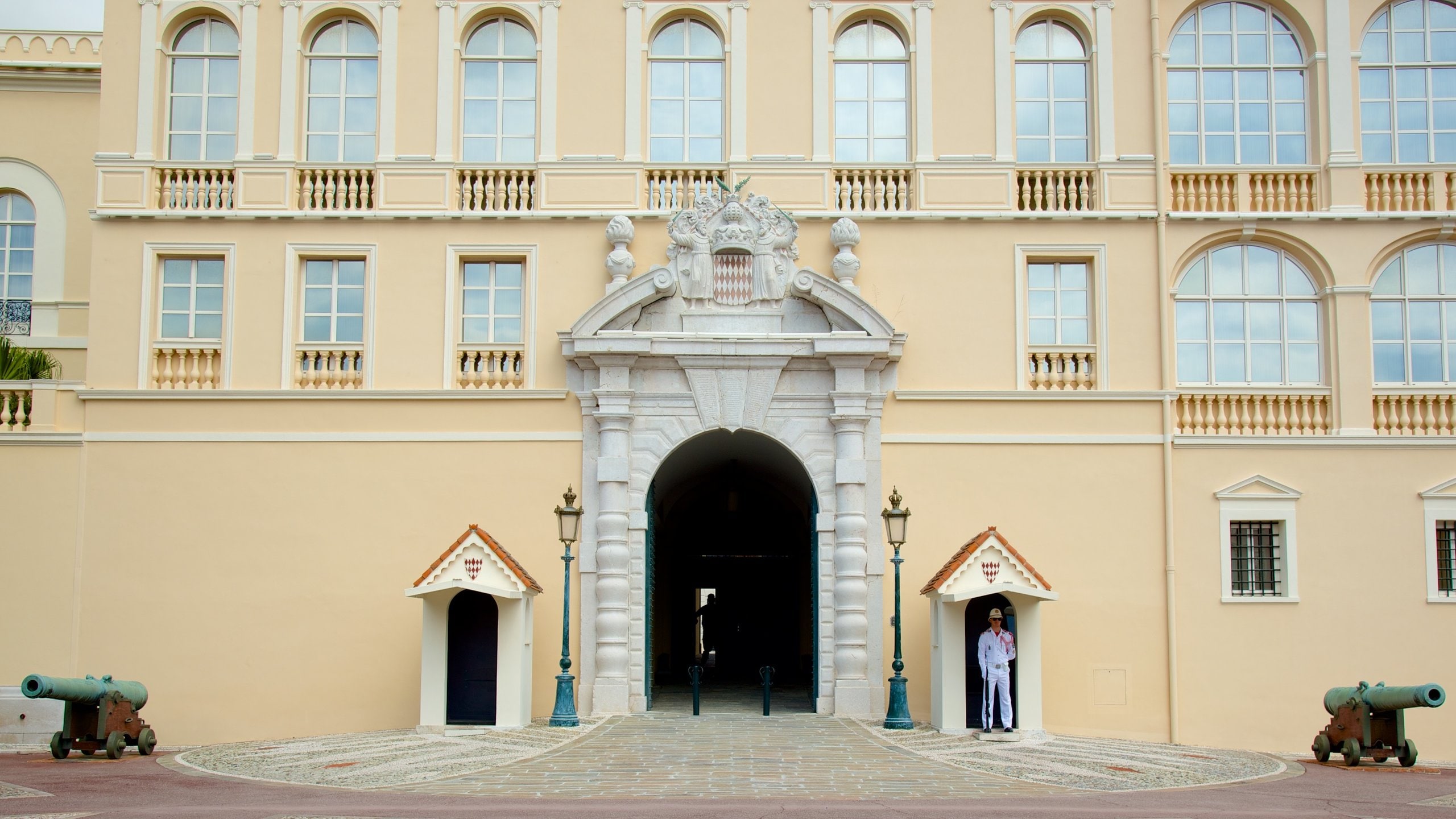 モナコ大公宮殿 (モナコ=ヴィル) - ツアーとアクティビティ | エクス