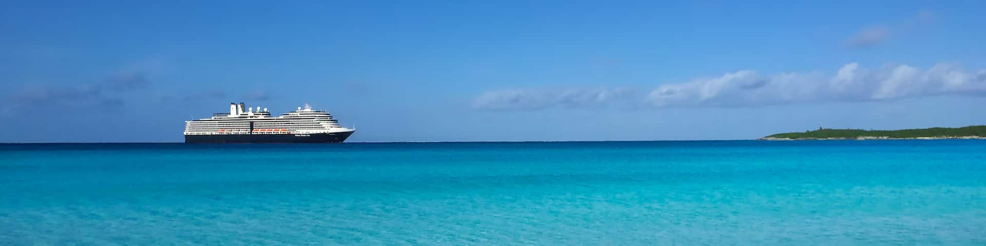 Little San Salvador Island showing cruising, tropical scenes and a sandy beach