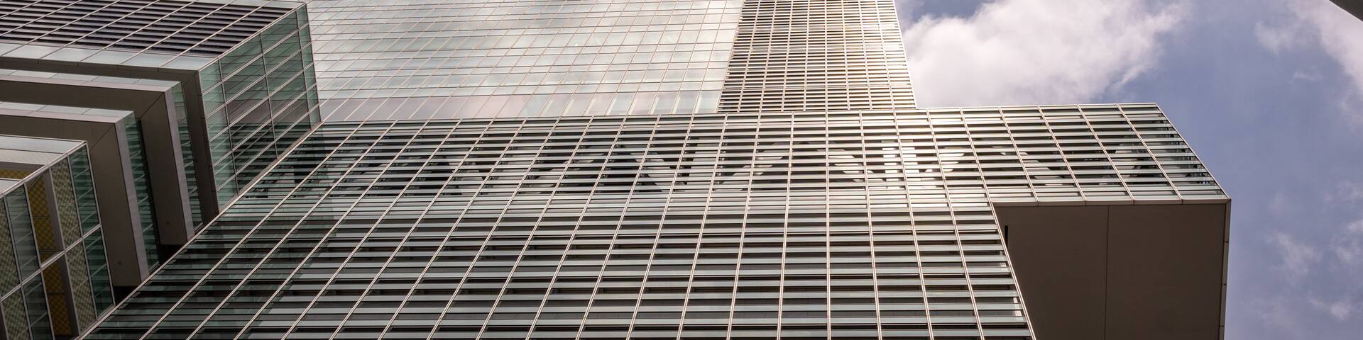 Abeno Harukas featuring a high rise building