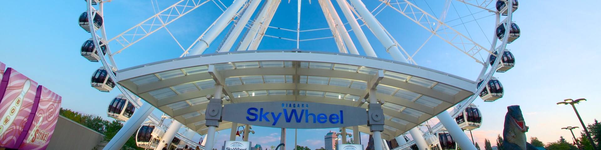 Niagara SkyWheel which includes rides and signage