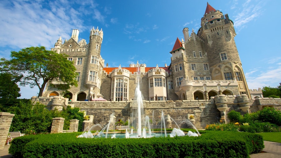 Casa Loma qui includes patrimoine architectural, jardin et château ou palais