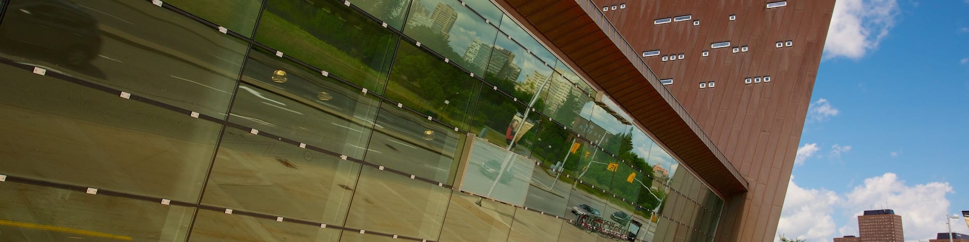 Canadian War Museum showing a city and modern architecture