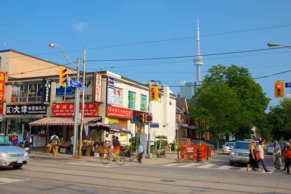 Chinatown welches beinhaltet Beschilderung, Stadt und Straßenszenen