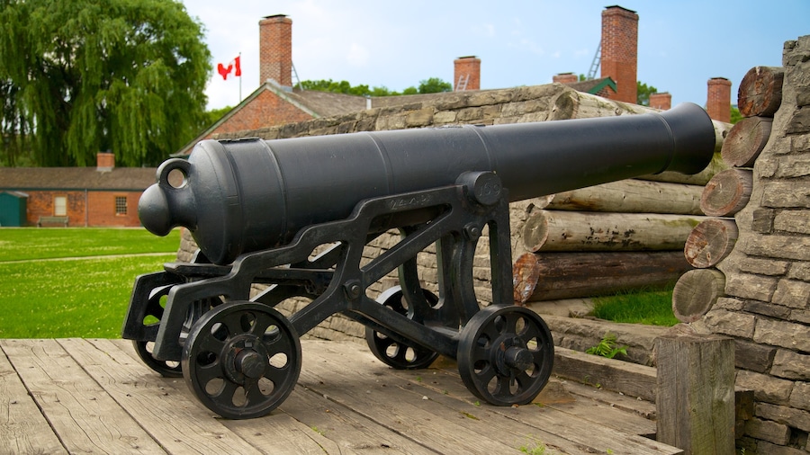 Sitio Histórico Nacional de Fort York que incluye artículos militares
