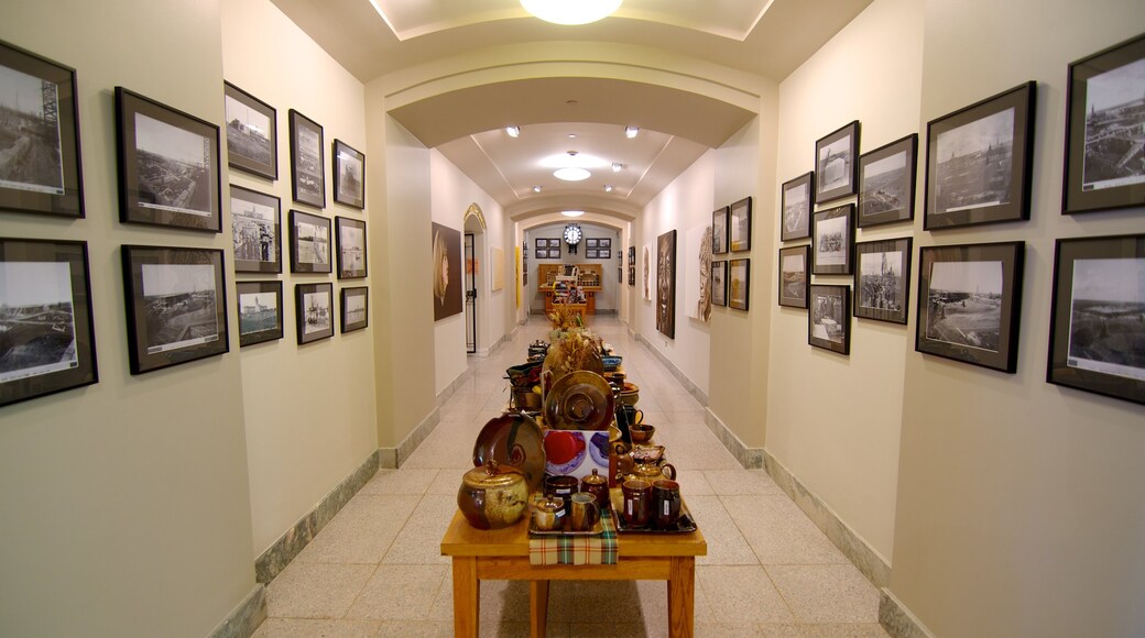 Saskatchewan Legislative Building featuring an administrative buidling, heritage elements and interior views