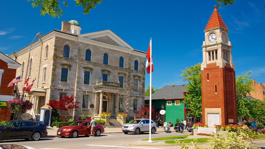 Niagara-on-the-Lake featuring heritage architecture, an administrative buidling and street scenes