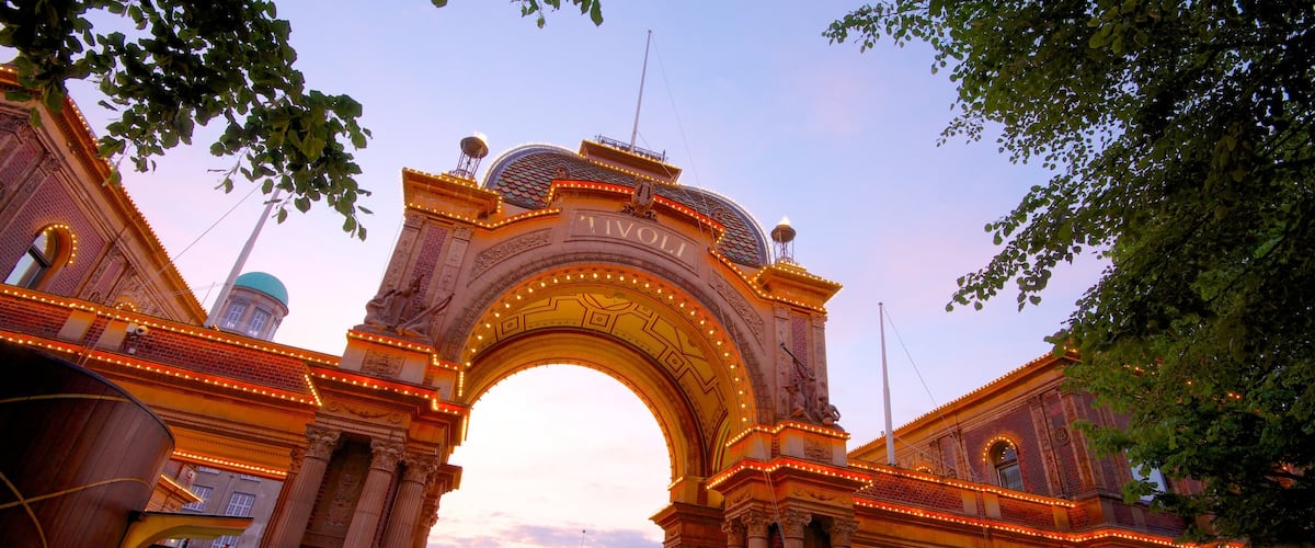 Tivoli Gardens showing heritage architecture and rides