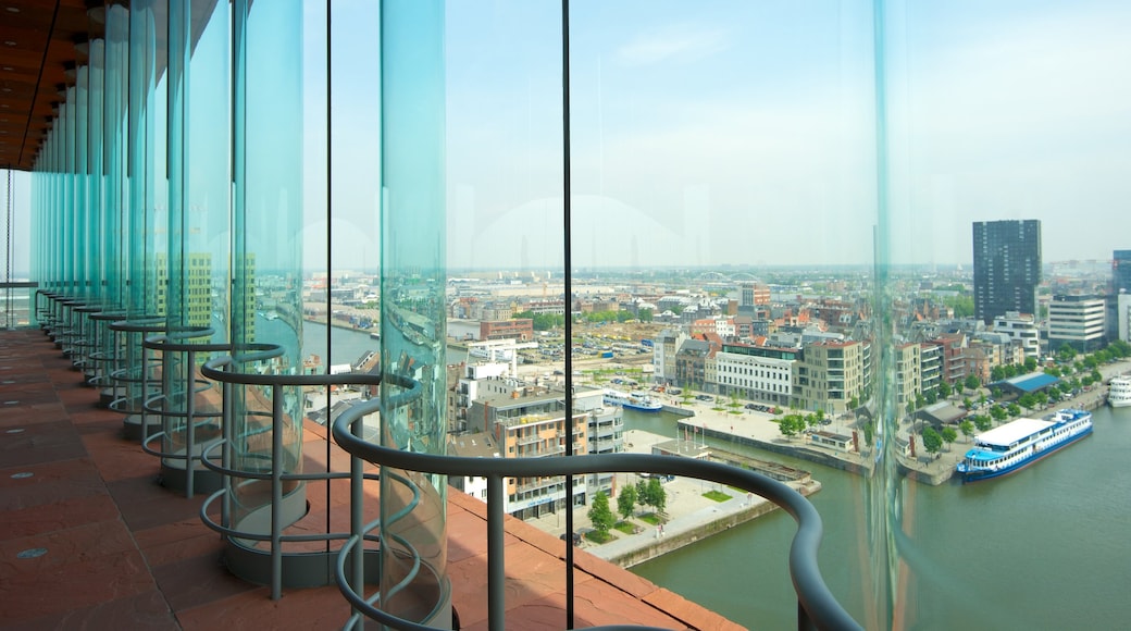 Museo Aan de Stroom que incluye una ciudad, vistas y vistas interiores