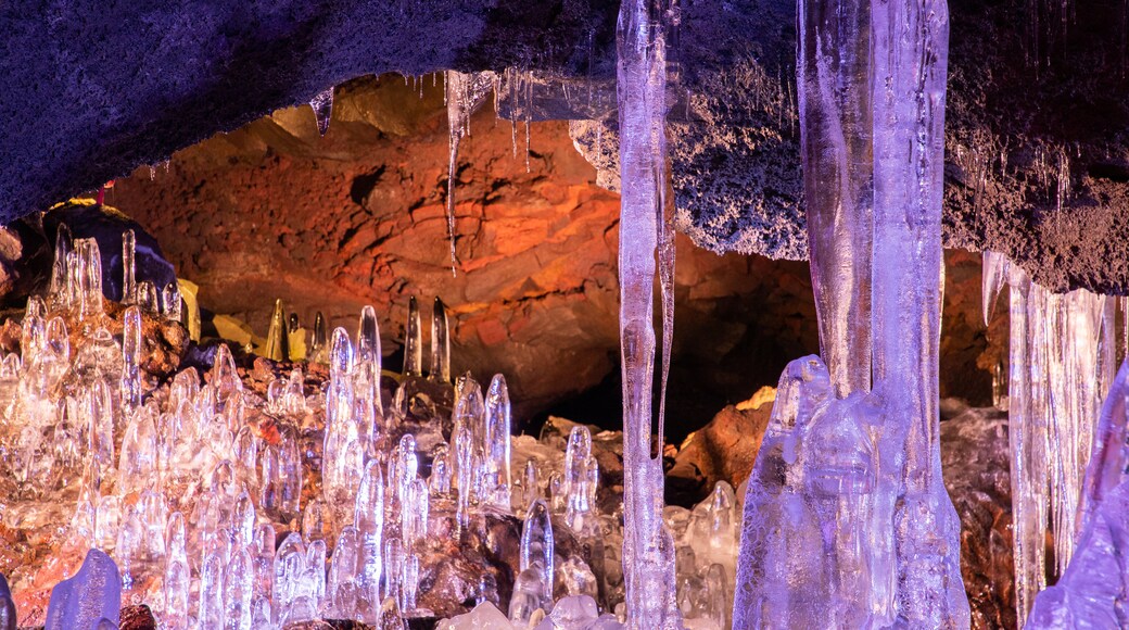 Fugaku Wind Cave which includes caves