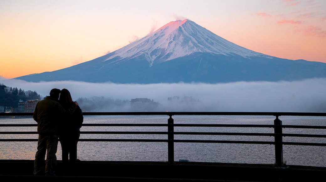 Chubu featuring mist or fog, snow and mountains