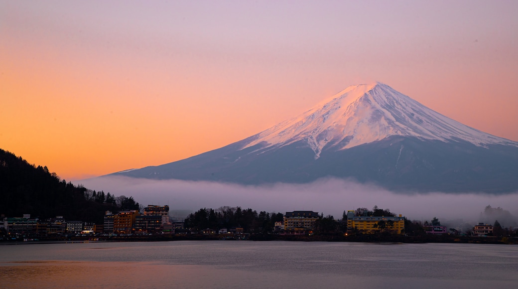 Chubu featuring a sunset, snow and mountains