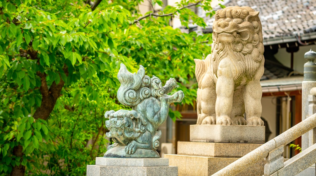 Namba Yasaka Shrine