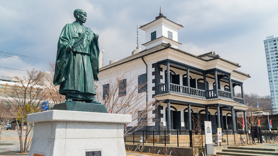 Monumen Kofu Fujimura