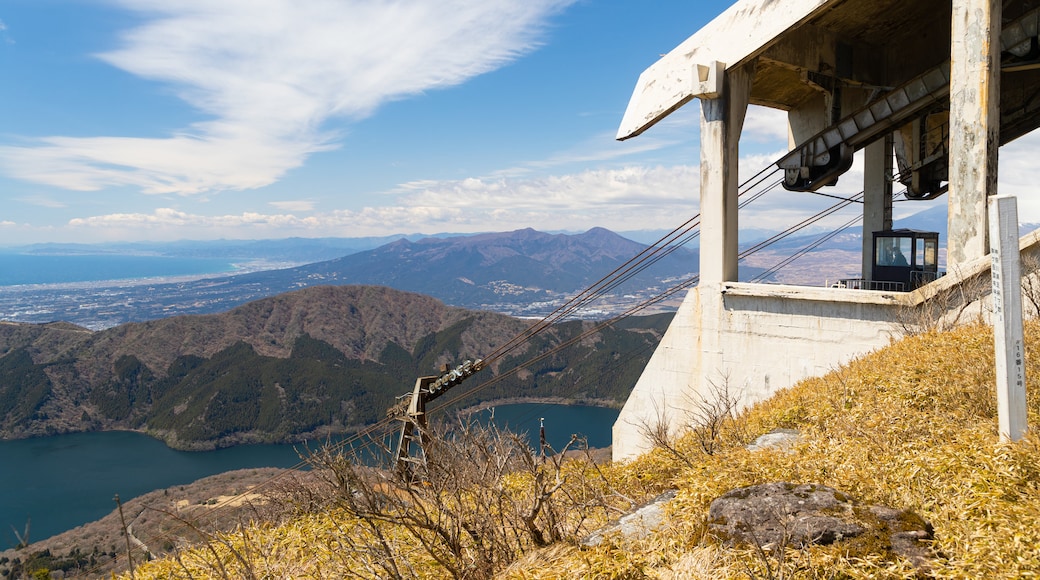 Hakone Komagatake Ropeway showing landscape views, a gondola and tranquil scenes