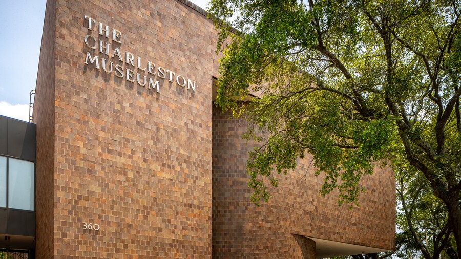 Exterior view of the Charleston Museum, America's first museum.