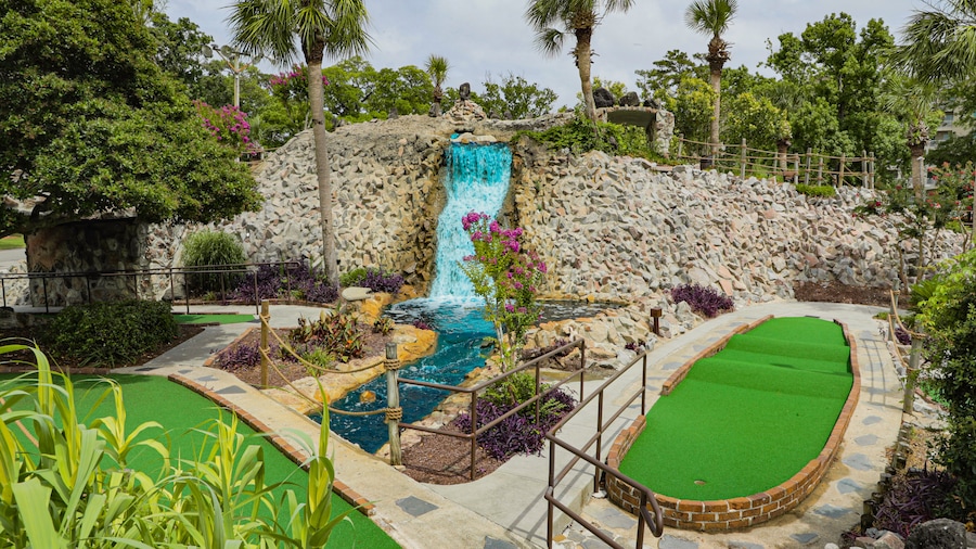 Jurassic Golf