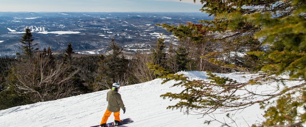 Ski Mont-Tremblant which includes landscape views, snow and snow boarding