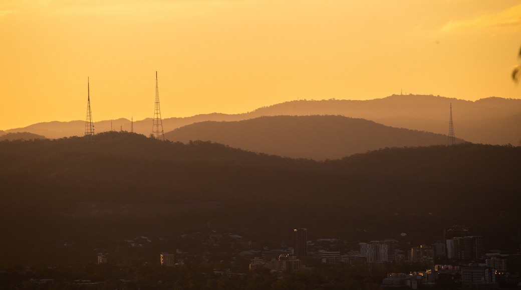 สวนสงวนบนยอด Mount Gravatt Outlook