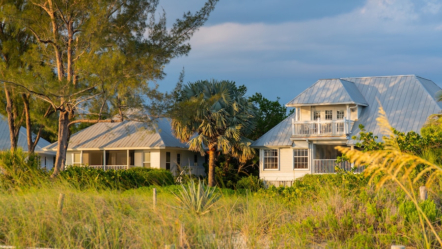 Captiva showing a house
