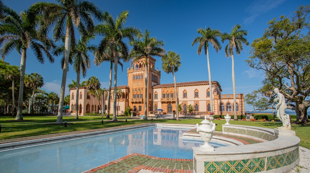 Ca’ d’Zan which includes a pool and a house