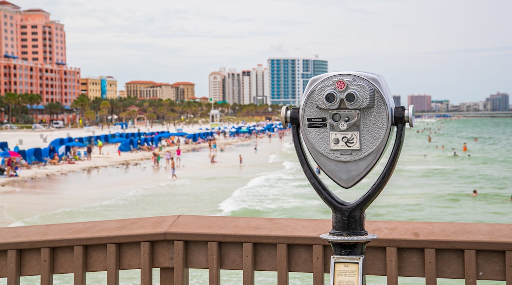 Clearwater Beach showing a coastal town, general coastal views and views