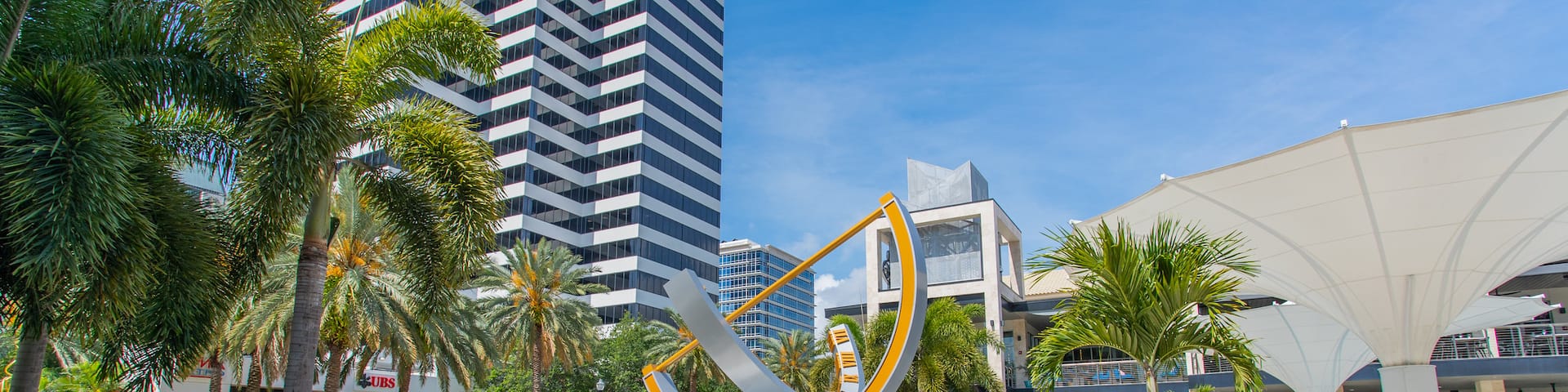 Downtown St. Petersburg featuring outdoor art