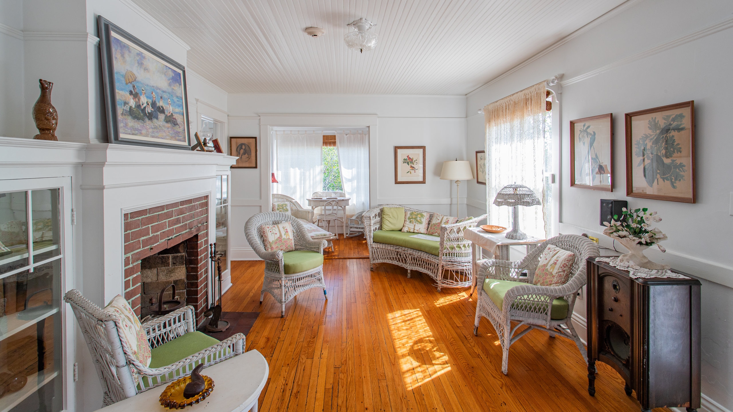 Sanibel Historical Museum and Village featuring interior views and a house