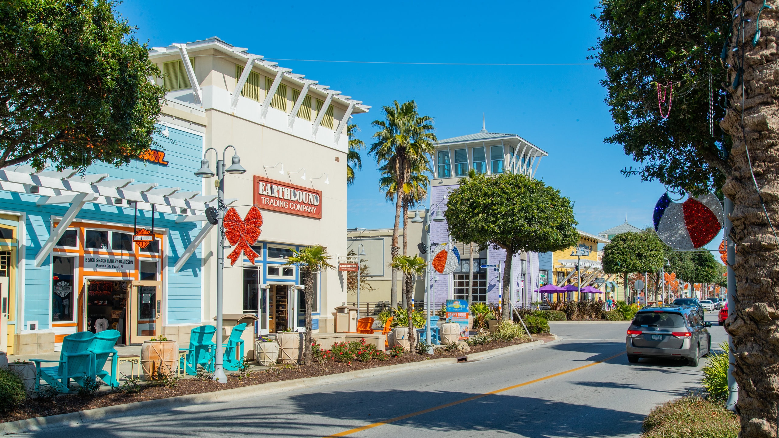 Payless store pier park