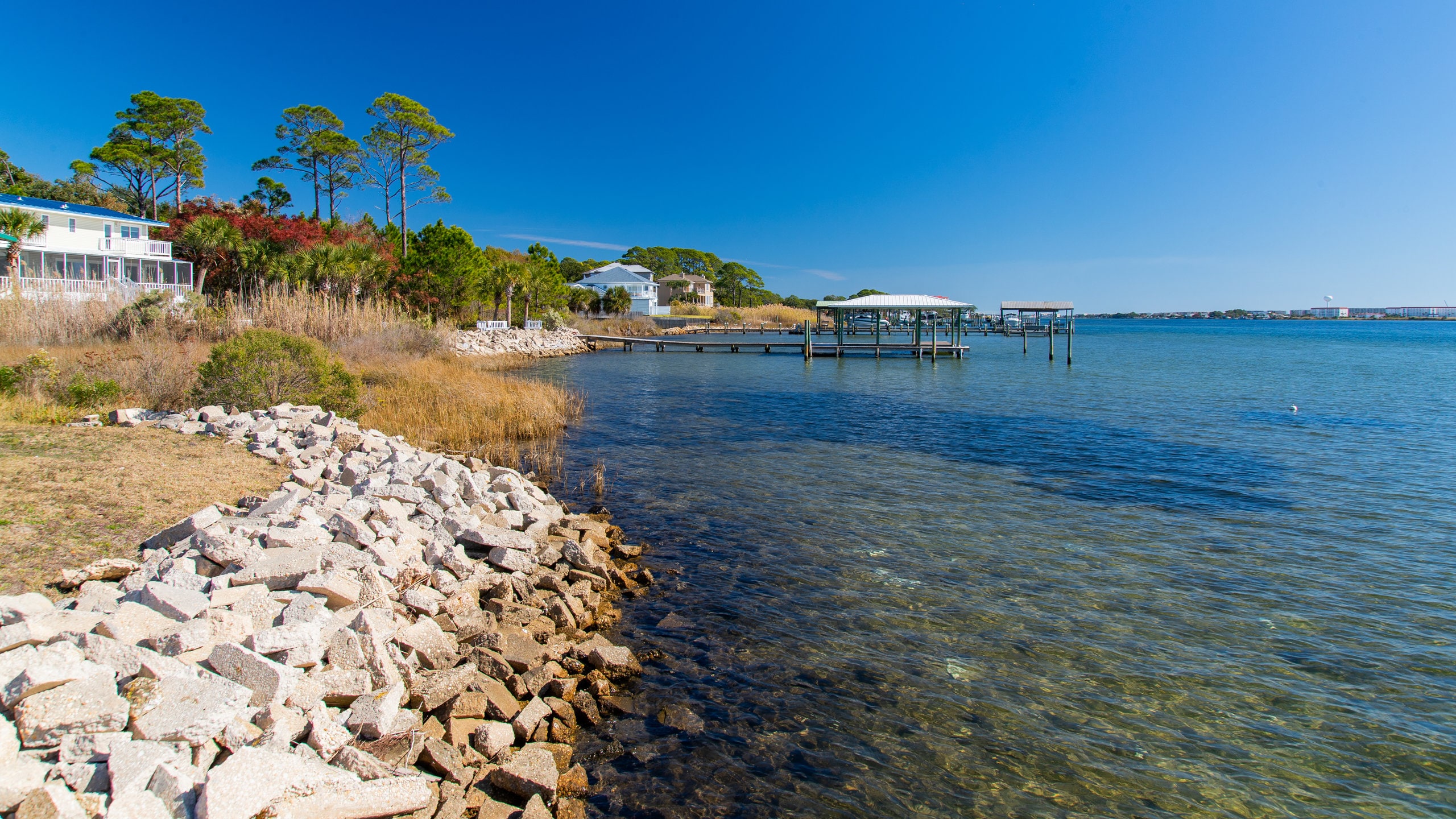 Mary Esther showing general coastal views