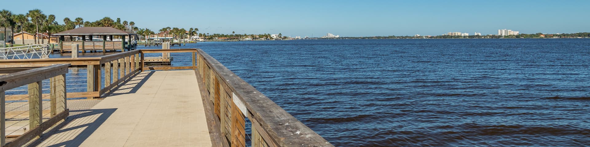 South Daytona showing general coastal views