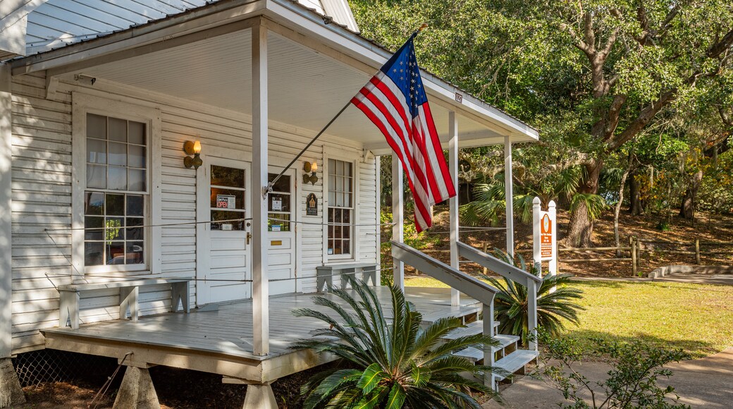 Camp Walton Schoolhouse Museum