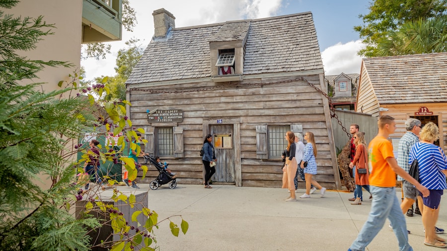 Oldest Wooden School House which includes street scenes and heritage elements