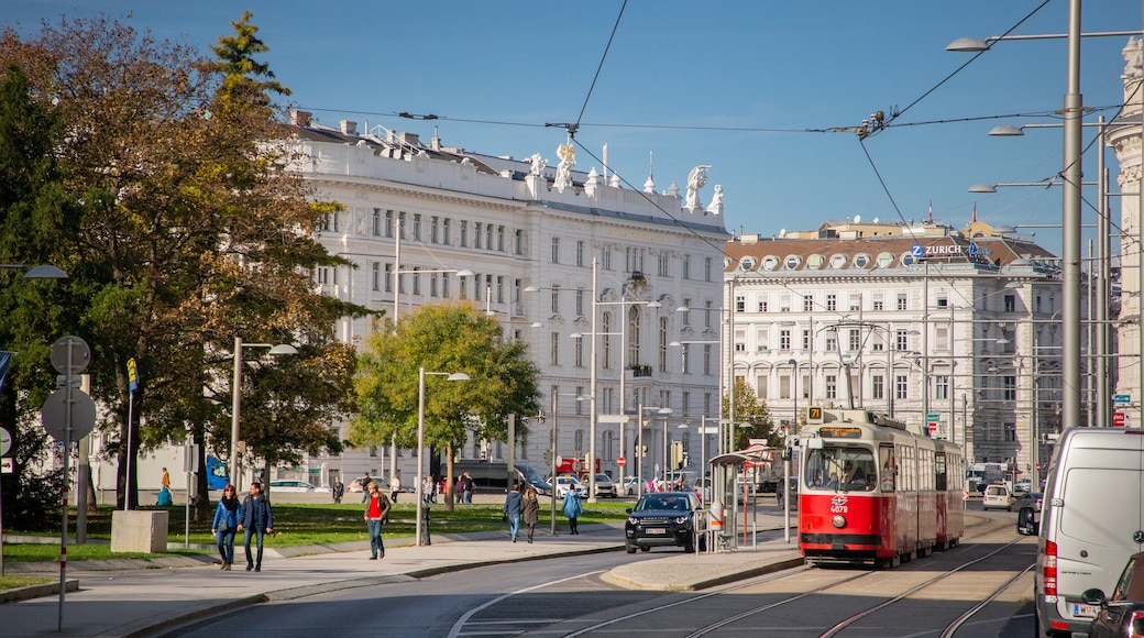 Wieden showing railway items and heritage architecture